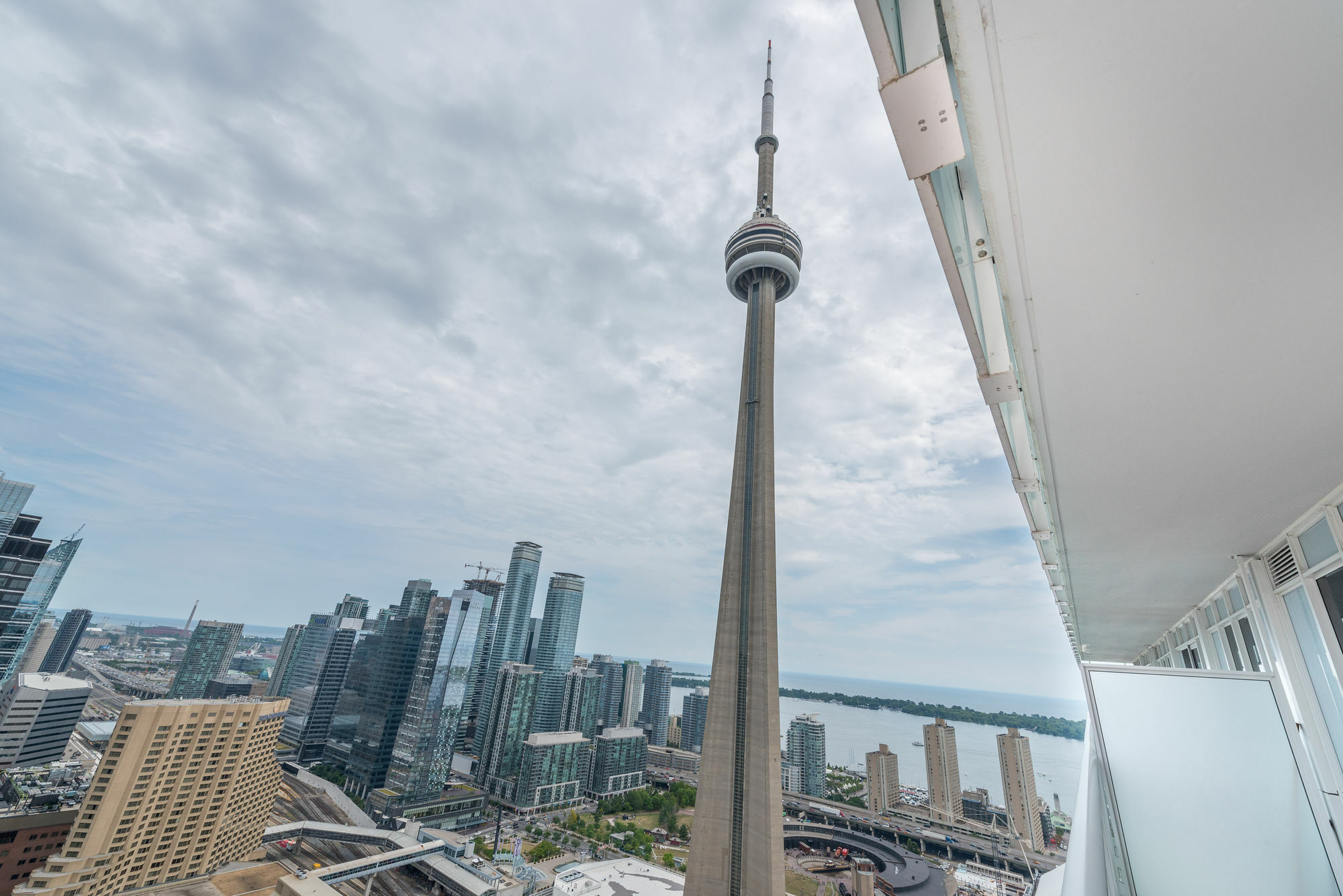 Grand Royal Condos - Cn Tower Τορόντο Εξωτερικό φωτογραφία